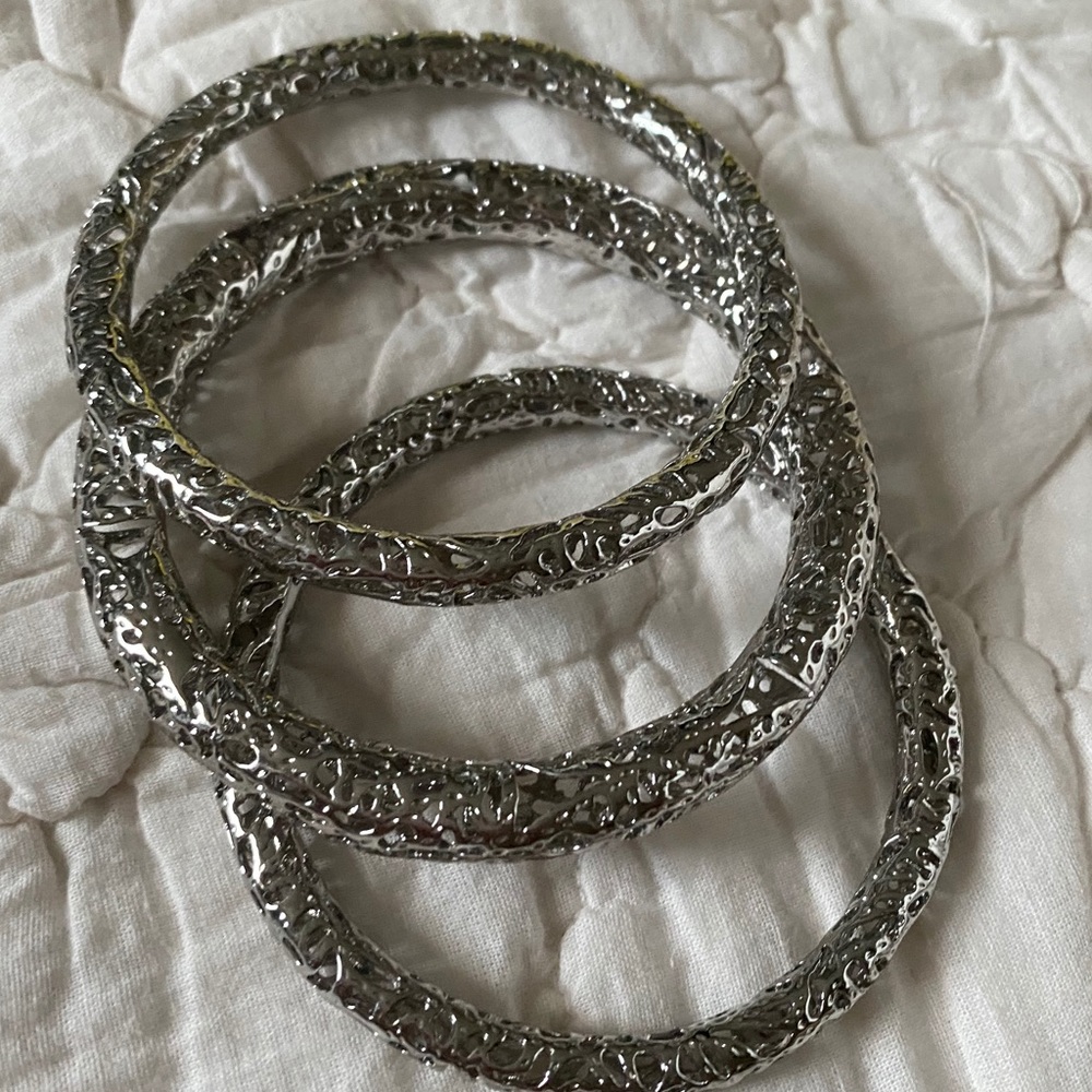 Kendra Scott bangles